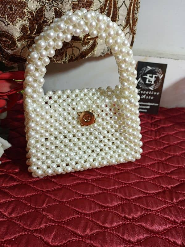 Handmade beaded bag 3