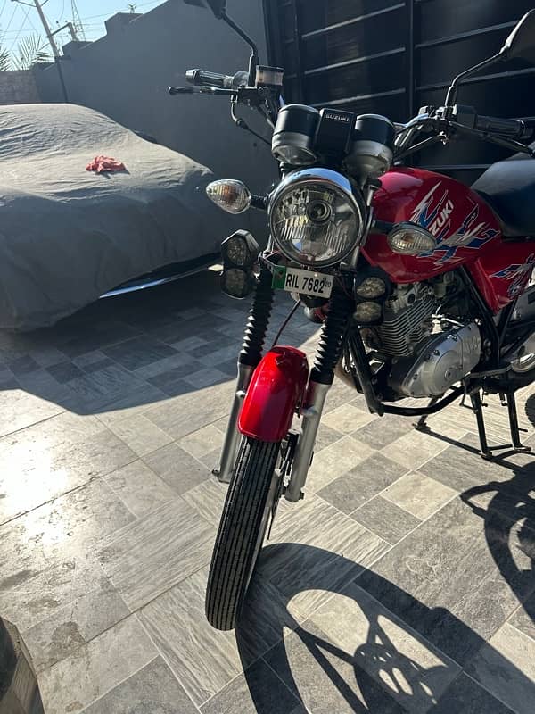 Suzuki GS special edition need and clean condition 0