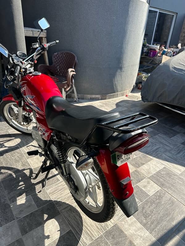 Suzuki GS special edition need and clean condition 4