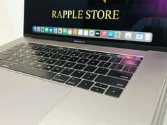 Apple Macbook pro 2019 core i9 32/512