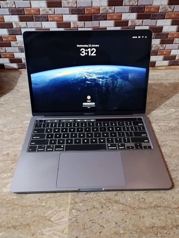 apple macbook pro 2020 1