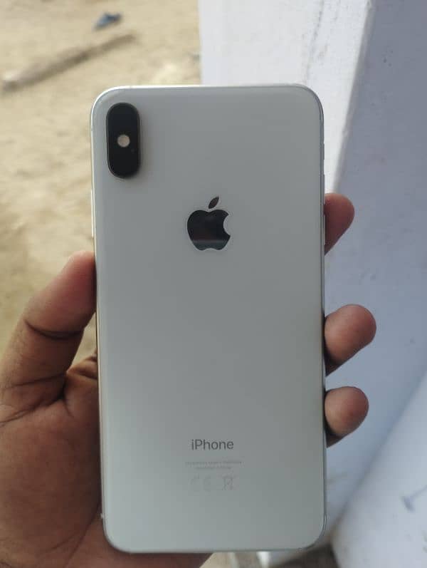 I phone xs Max 0