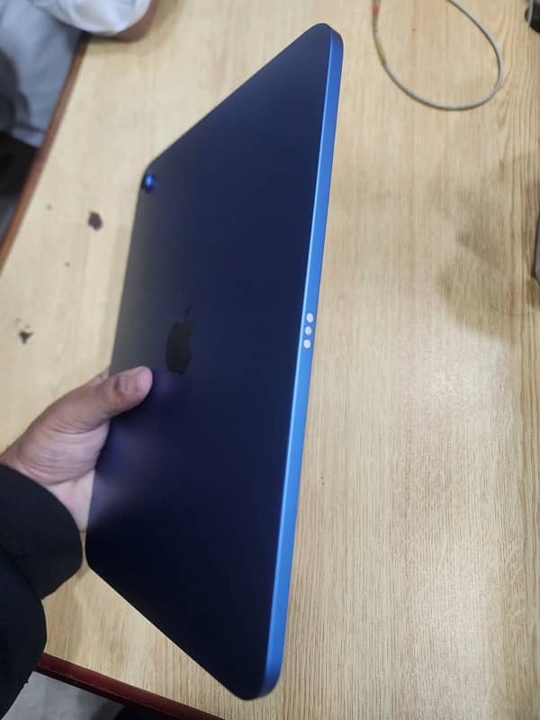 APPLE IPAD 10 GENERATION 1