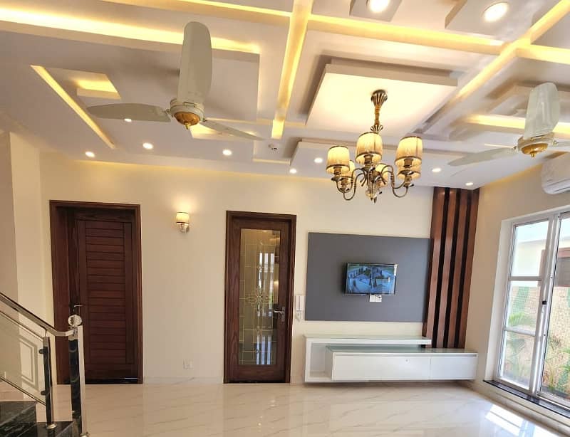 Ultra LUXURY Brand NEW 10 Marla House with Basement Available for Sale at Prime Location in DHA Phase 5 Lahore 4