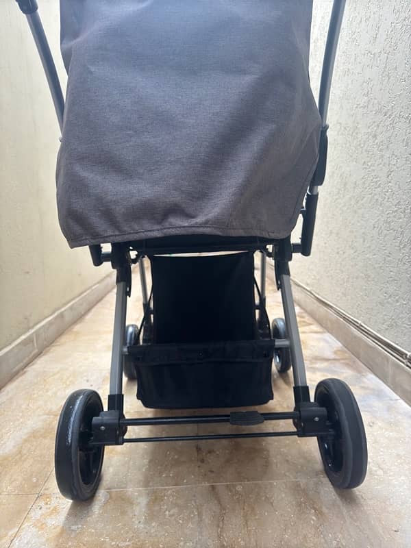 baby pram from zubaida’s mom squad model 3