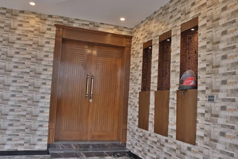 1 Kanal House for sale in G-16 Islamabad 4