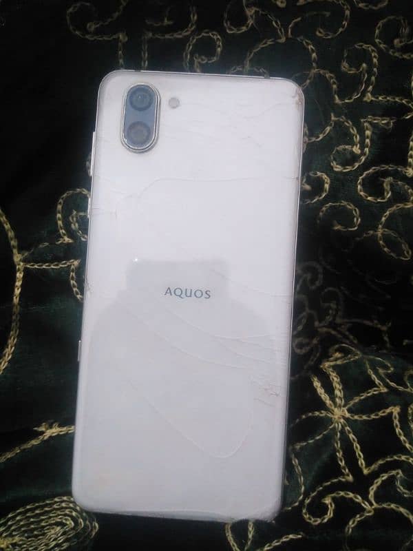 aquos r3 6gb ram 128gbmemory 1