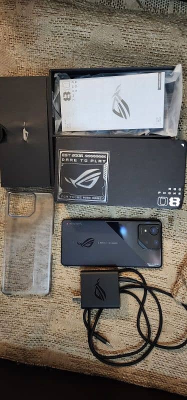 Asus ROG 8 almost new 1