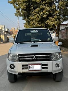 Mitsubishi Pajero Mini 2009