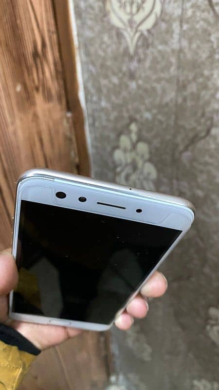 Oppo F3 4/64 With Box Pta Approved Urgent Sale 3