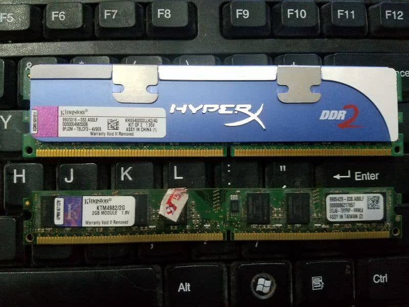 DDR ram 2gb+ 2gb=  4gb 0