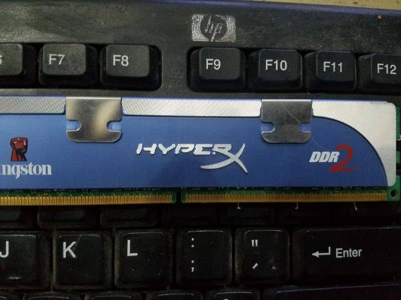 DDR ram 2gb+ 2gb=  4gb 3