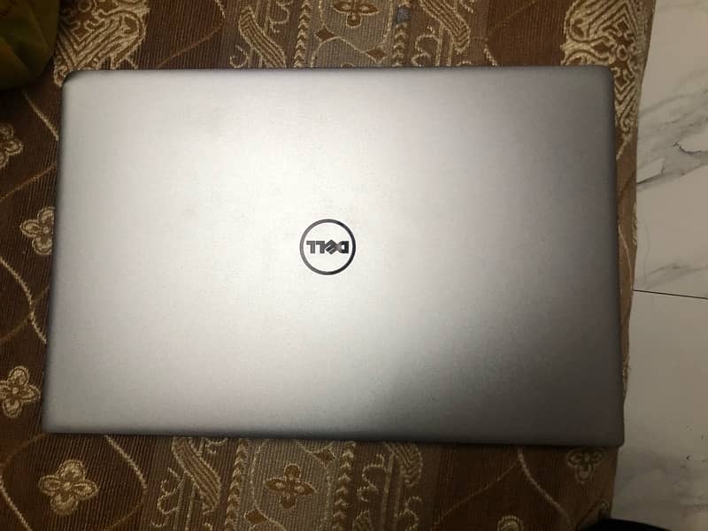 DELL XPS Core i5 6th Generation 0