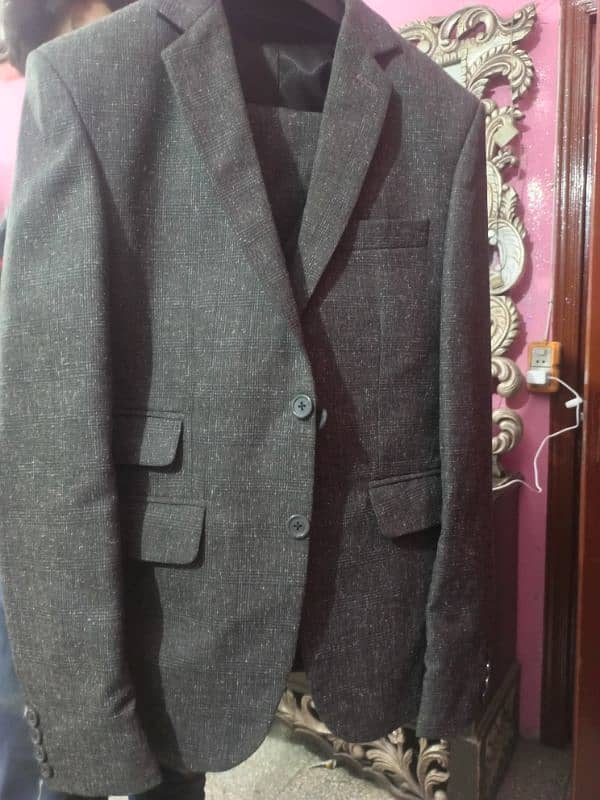 it's 3 piece pent coat. it's new price is 14000 selling price is 3000 5