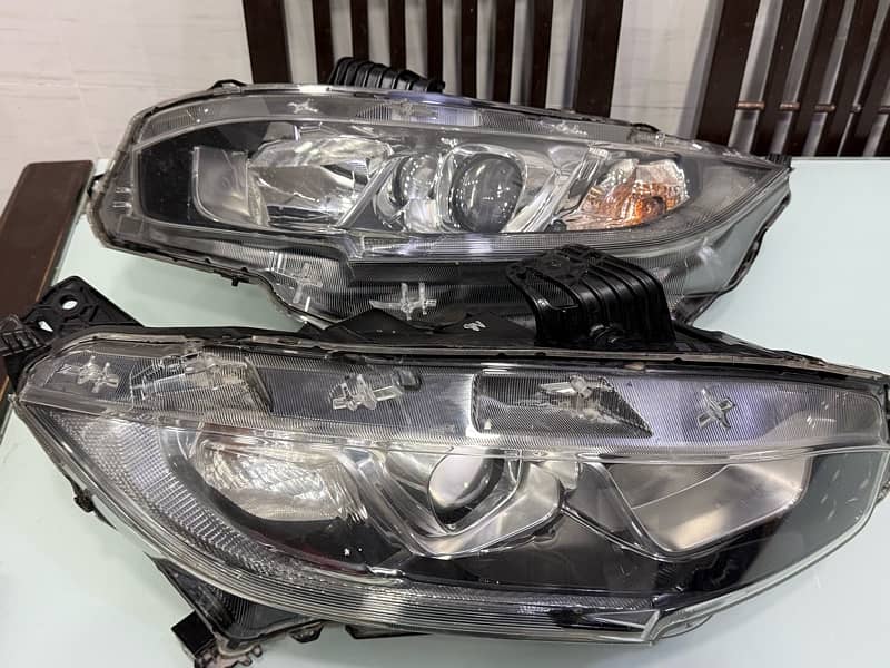 civic 2018 head light 1