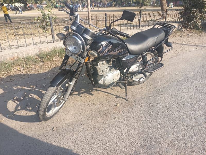 Suzuki GS 150 se 0