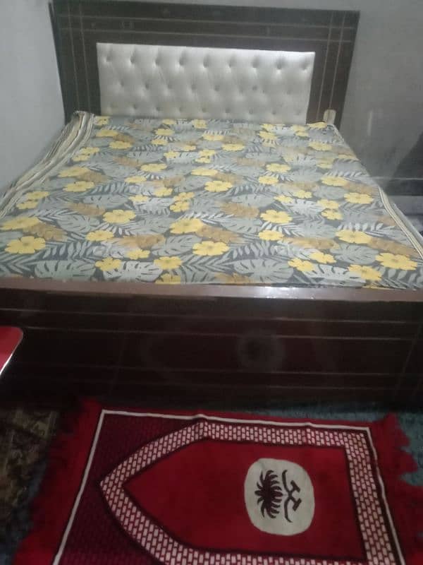 cheap price bed in good condition for sale 2