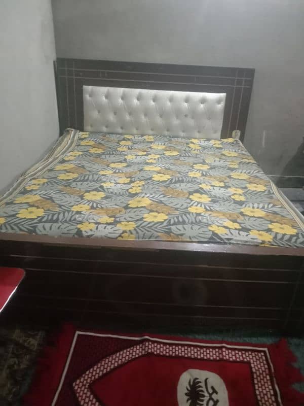 cheap price bed in good condition for sale 5