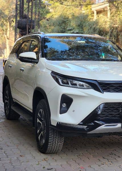 Toyota Fortuner Legender 2023 2