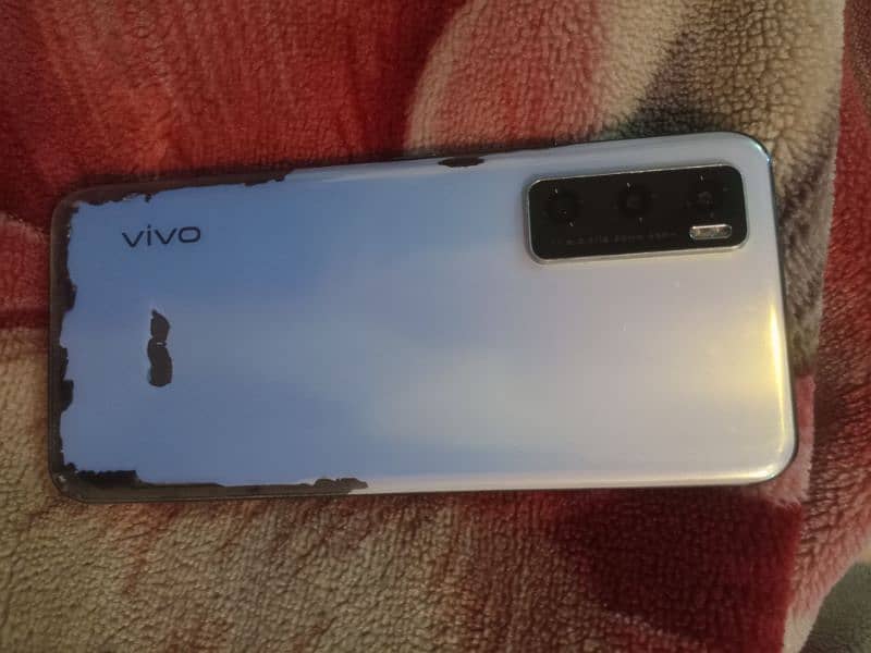 Vivo v20 SE for sale just in RS. 30k 7