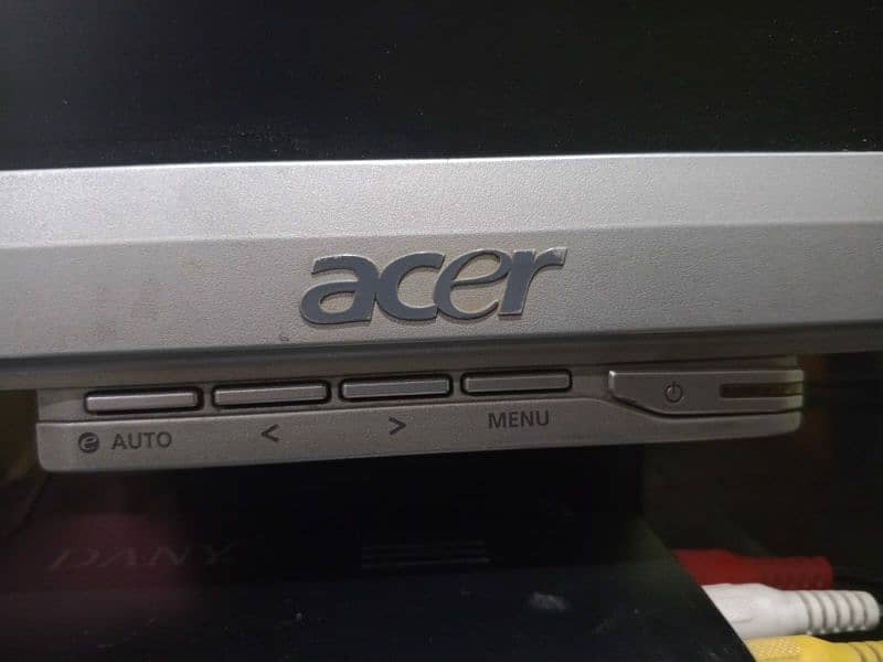 LCD COMPUTER 23 Inch made by acer company 1