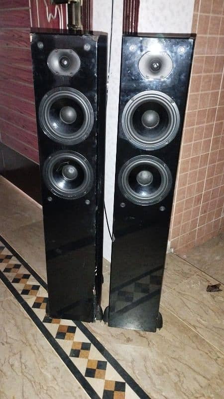 3x POLK AUDIO' PHILIPS' FLOOR STANDING TOWER SPEAKERS Subwoofer 12