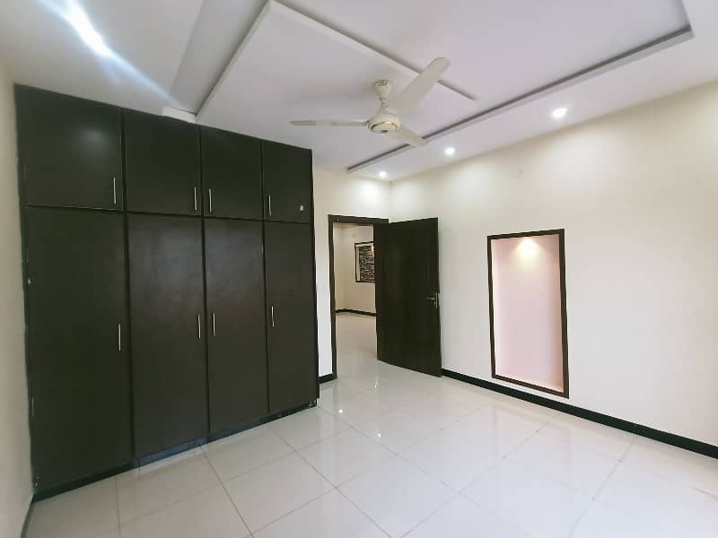 Sector J 8 Marla Double Unit House Just Like A Brand Slightly Used Available For Rent In Bahria Town Phase 8 Rawalpindi 11