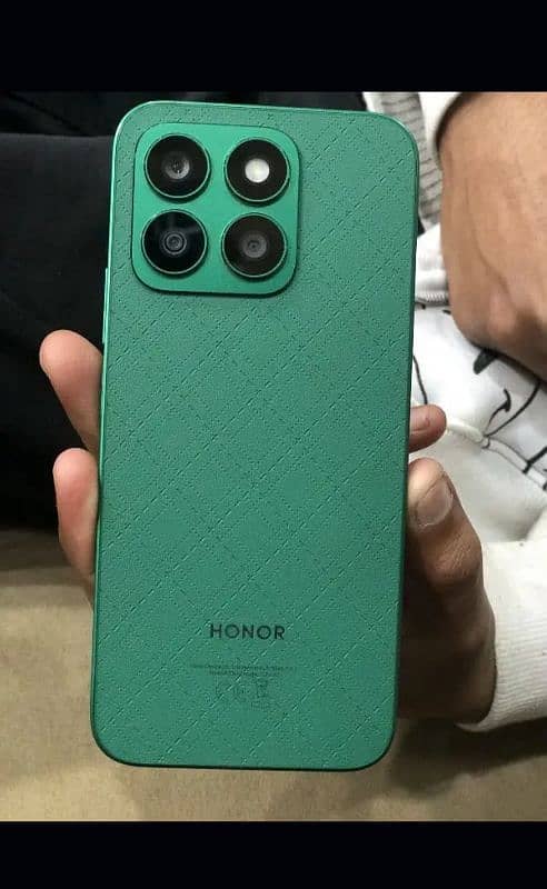 honor 8xb 10 by 10 condition 2