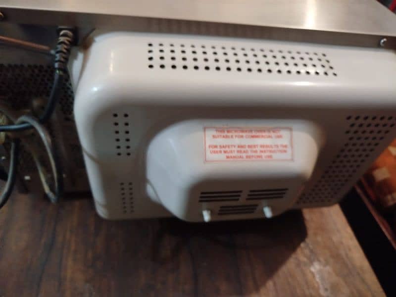 Oven with excellent condition 7