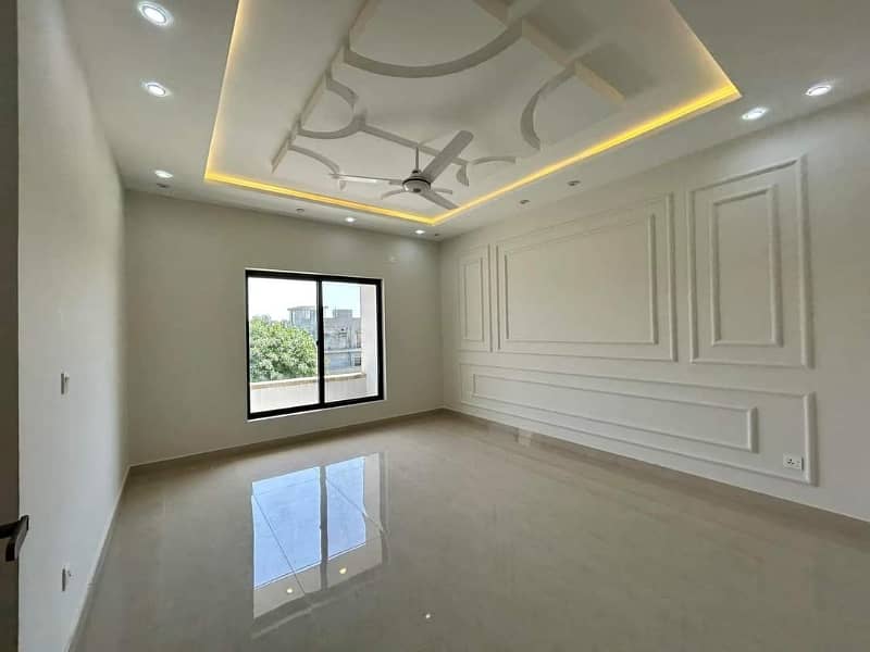 Spacious 1 Kanal Double Unit House With Imported Fittings Available For Rent In Bahria Town Phase 8 Rawalpindi, Islamabad 20