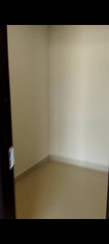 2 Bed Square Apartment On First Floor 18