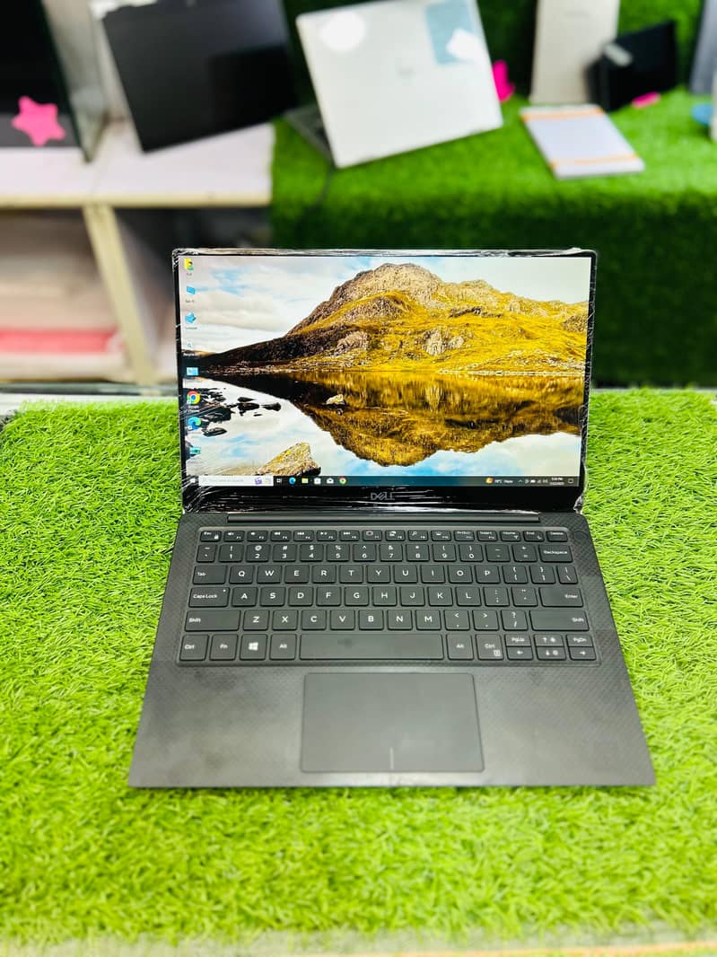 Dell XPS 7390 Laptop | Core i7 8th Gen | 16GB RAM | 256GB NVMe SSD | 2