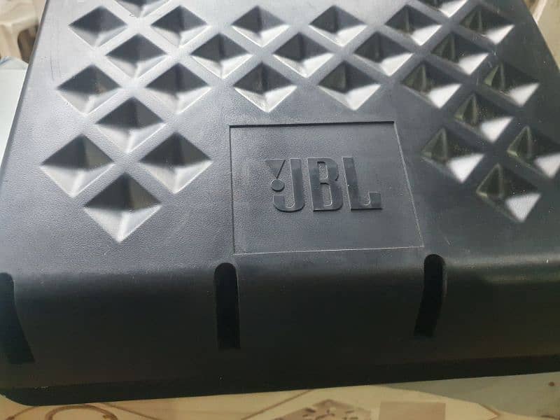 JBL Monitor 8340A 2