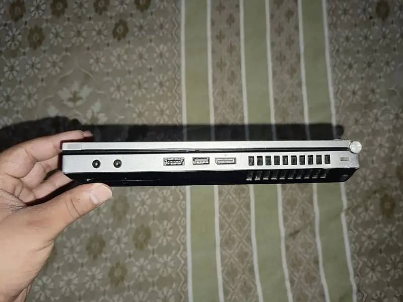 Hp EliteBook 8470p - Core i5 3rd Generation - 4GB RAM - 250GB HDD 6