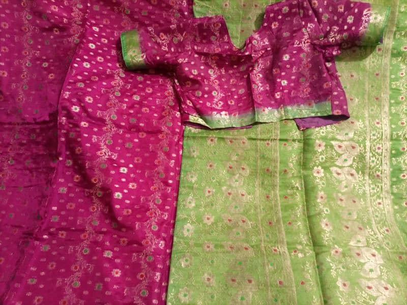 used saree. 10/10 condition 3