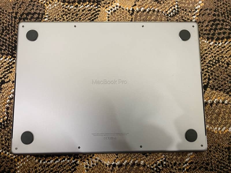 Macbook pro M1 2021 4