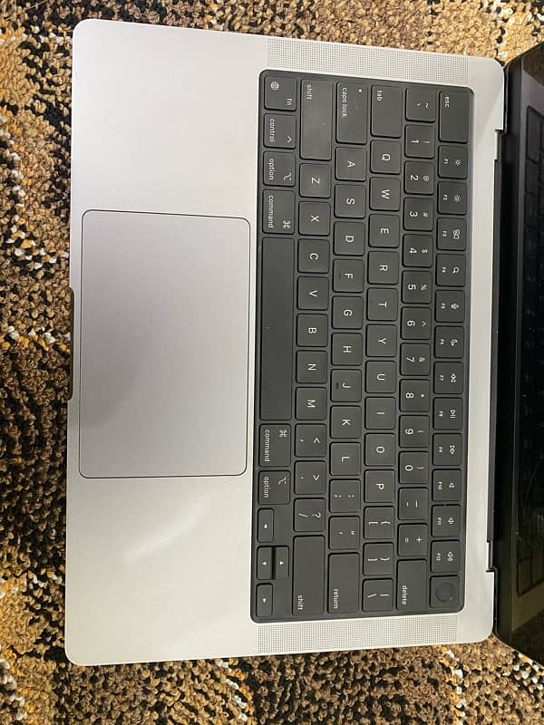 Macbook pro M1 2021 7