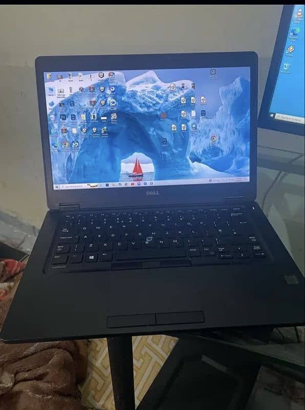 dell laptop for sale with 2 gb graphics card 0