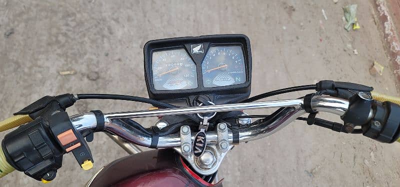 Honda CG 125 2022 Model 4