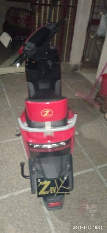 Z scooty 4 pro. .  Electric 4