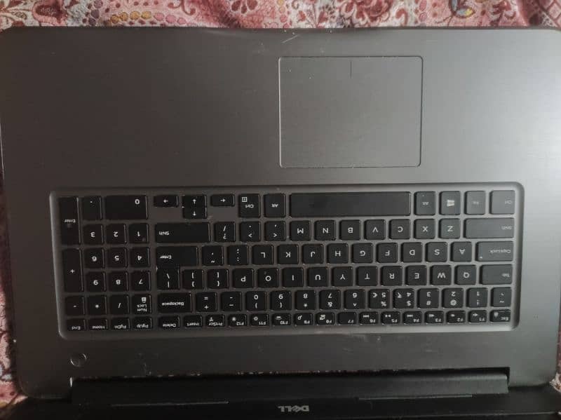 Dell i7 7th generation Size 17 8