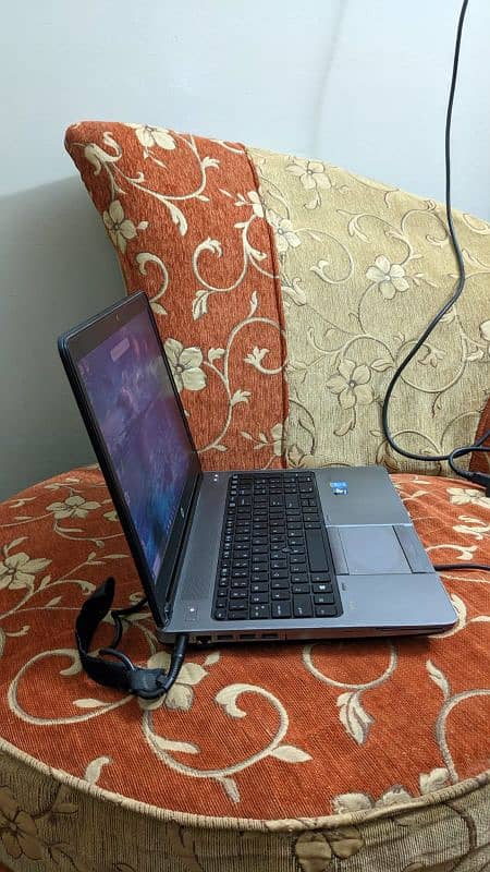 hp laptop 4