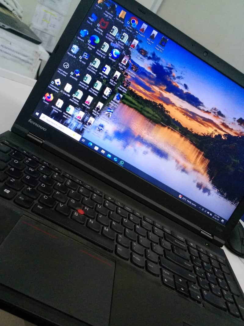 Lenovo ThinkPad Core i5 | 8GB RAM | Windows 10 | Best Condition 3