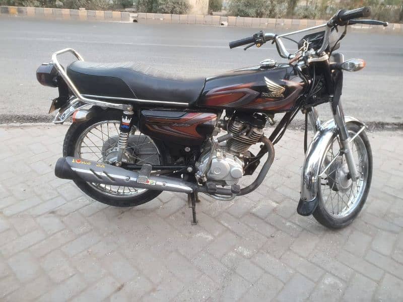 Honda 125 2022 model for sale in good condotion pin pack engine. 7