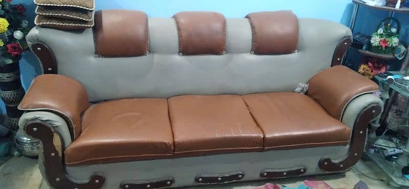 sofa for sell 0