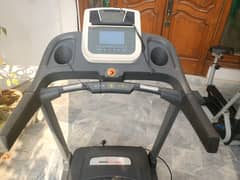 Royal fitness aircusion / auto incline /audio/screen imported machine