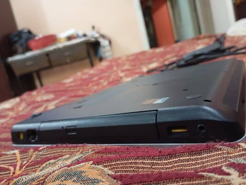 LENOVO E545 EDGE THINKPAD FOR SALE 10/10 CONDITION JUST LIKE NEW LAP 9