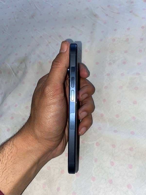 IPHONE 15 PRO JV 128gb 1