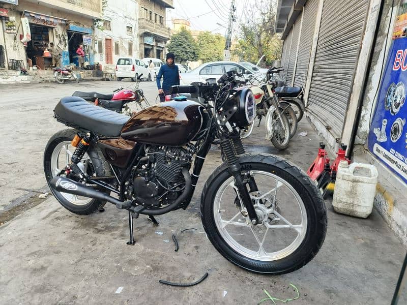 Suzuki GS150 CafeRacer Built 3