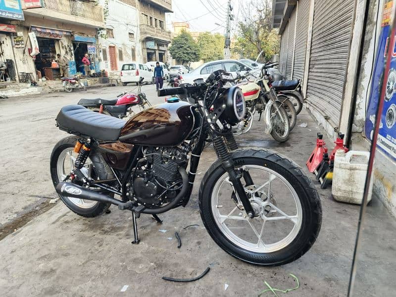 Suzuki GS150 CafeRacer Built 4